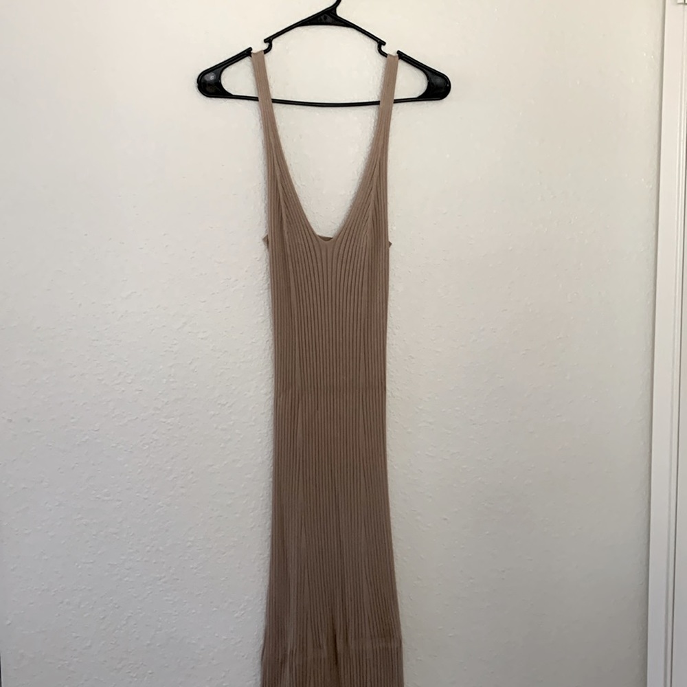 Ribbed maxi dress